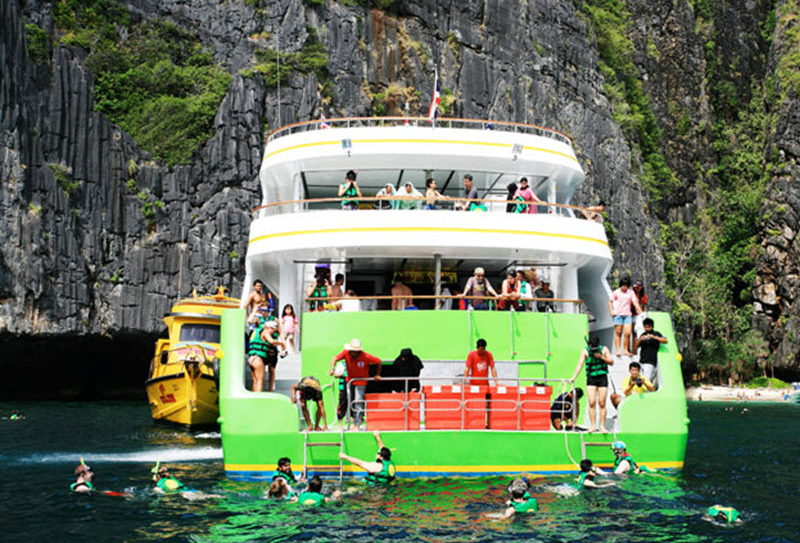 Transfer from Phuket to Koh Lanta (by speedboat or ferry) 1