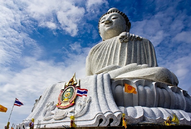 The most interesting temples in Phuket
